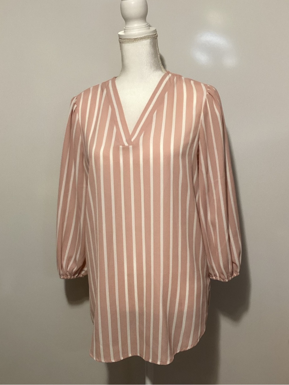 Adrianna Papell Striped V-Neck Long Puff Sleeve Tunic Blouse Blush Pink & White